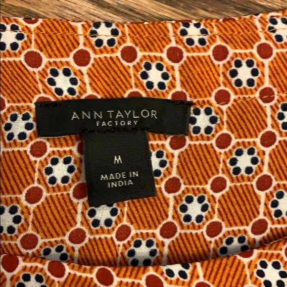 EUC Ann Taylor Factory Orange Blouse; Size M - Picture 3 of 5